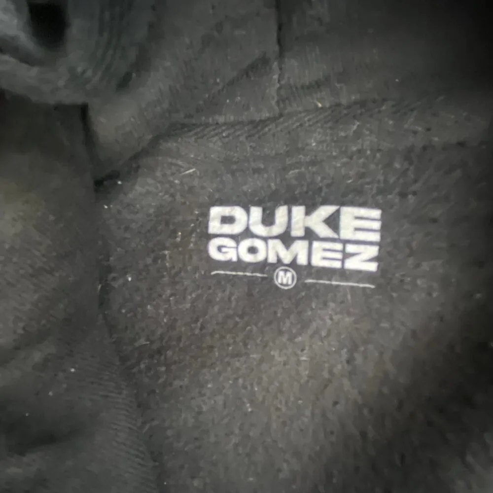 Duke Gomez Men's Medium Black Hoodie Sweatshirt Tired Graphic Pullover Cotton